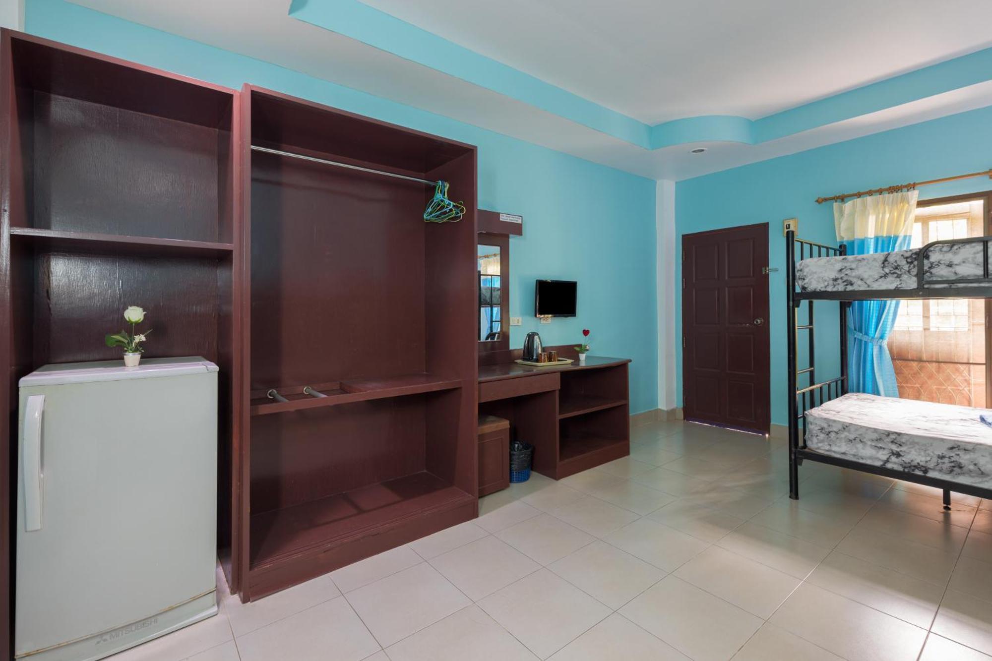 Готель Grand View Patong Екстер'єр фото